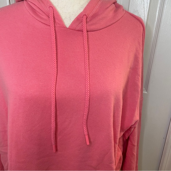 Aerie cropped raw hem hoodie - Picture 2 of 4